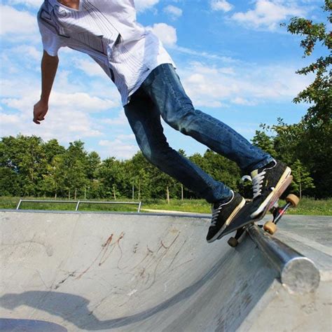 14 Skateboard Tricks For Beginners Skateboarder