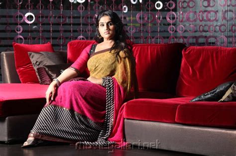 Actress Sexy Photos Actress Vanitha Vijayakumar Hot Photos In Saree