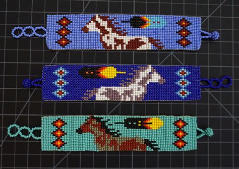 Beaded 21 Row Native American Style Horse Bracelet Na108h