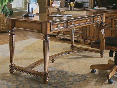 Hooker Furniture Brookhaven 60 Distressed Clear Cherry Wood Hardwood