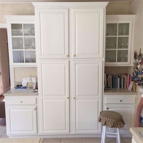 Linen White Kitchen Cabinets