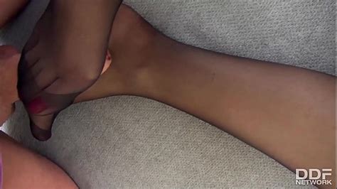 The Sensual Kira Queen Gives A Perfect Footjob In