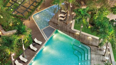 The residents can also enjoy the facility of the pool villa and pool. Setia Sky Residences - STX Landscape