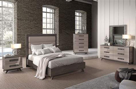 Grey Lacquer Bedroom Set Ef Gabbie Modern Bedroom Furniture
