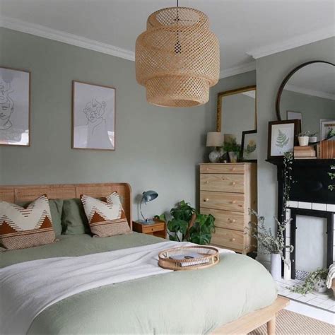 Ideas For A Tranquil Green And Wood Bedroom Design Home Decorating