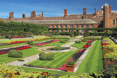 Garden palace all rights reserved 2018. Hampton Court Palace & Gardens