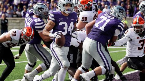Alex Barnes Runs For 4 Tds As Kansas State Routs Oklahoma State 31 12