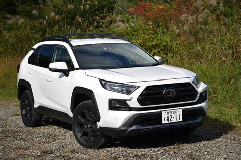 【画像ギャラリー】トヨタ Rav4の特別仕様車「アドベンチャー“オフロードパッケージ”」を写真で見る 自動車情報誌「ベストカー」