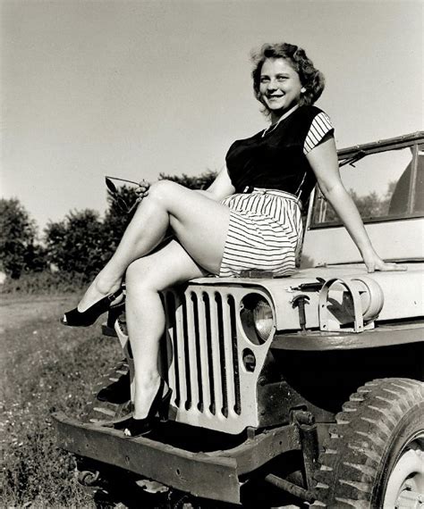 Women From The 1950s Were Cooler Vintage Everyday Pinup Poses