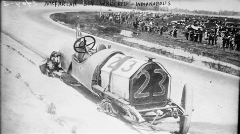 The Most Spectacular Death Defying Crashed In Indy 500 History