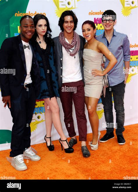 Cast Of Victorious Nickelodeons 2011 Kids Choice Awards Held At Uscs