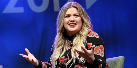 Someone Tried To Fat Shame Kelly Clarkson And It Didnt Work At All