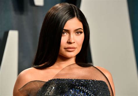Kylie Jenners Cosmetics Firm Warns Of Shopify Security Breach Cityam
