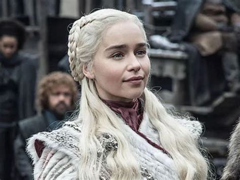 Game Of Thrones Season 8 Fans Thinks That Daenerys Will Become The
