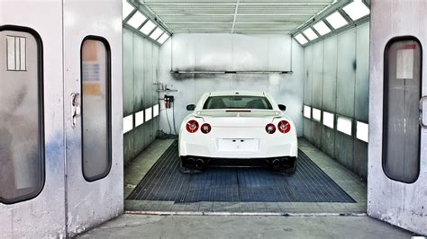 They utilise the latest waterborne paint technology from america to make all of their repair procedures compliant to environment protection. Barn Paint Shop Find: Nissan GT-R Resprayed Back to Life ...