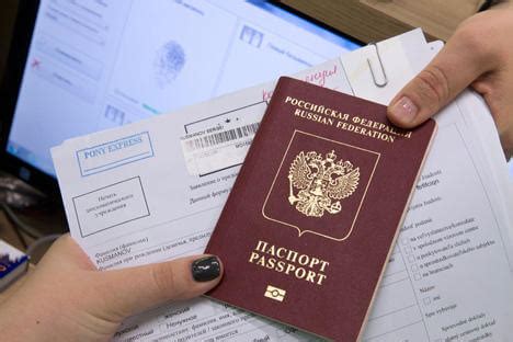 Перевод слова passport, американское и британское произношение, транскрипция, словосочетания, примеры использования. After Crimea, EU Is Working to No Longer Grant Visas to ...