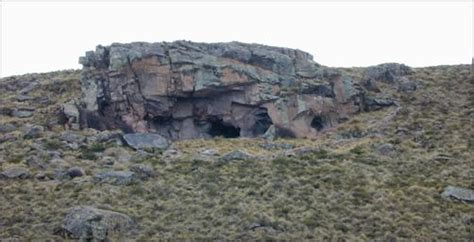 Cuevas De Mollepunku Cuevas Y Tragaderos De Perú Y Bolivia