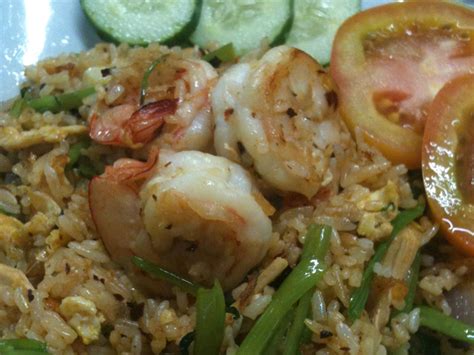 Kupas kulit udang dan cuci udang hingga bersih. Download Gambar Nasi Goreng Udang - Vina Gambar