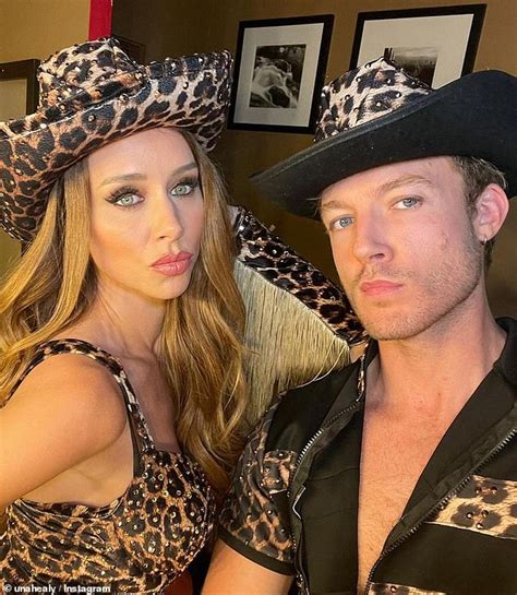 Una Healy Sizzles In A Sexy Leopard Print Bodysuit For A Solo