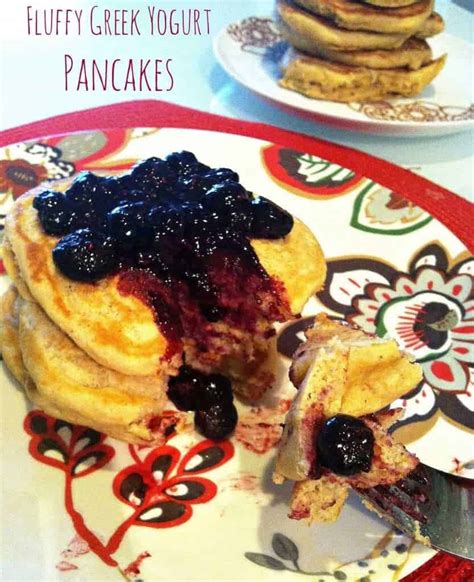 How to make greek yogurt pancakes (easily!) pancakes around here are a family favorite, but 4 ingredients for the perfect greek yogurt pancakes. Fluffy Greek Yogurt Pancakes with Berry Syrup - Hummusapien