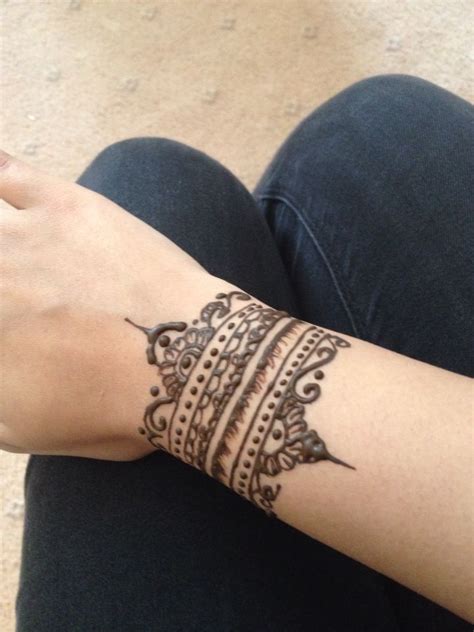 Lace Cuff Design By My Sister In Law Hand Henna Henna Tattoo Hand