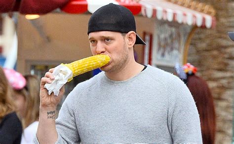Wow Can Someone Please Show Michael Buble How To Eat Corn On The Cob