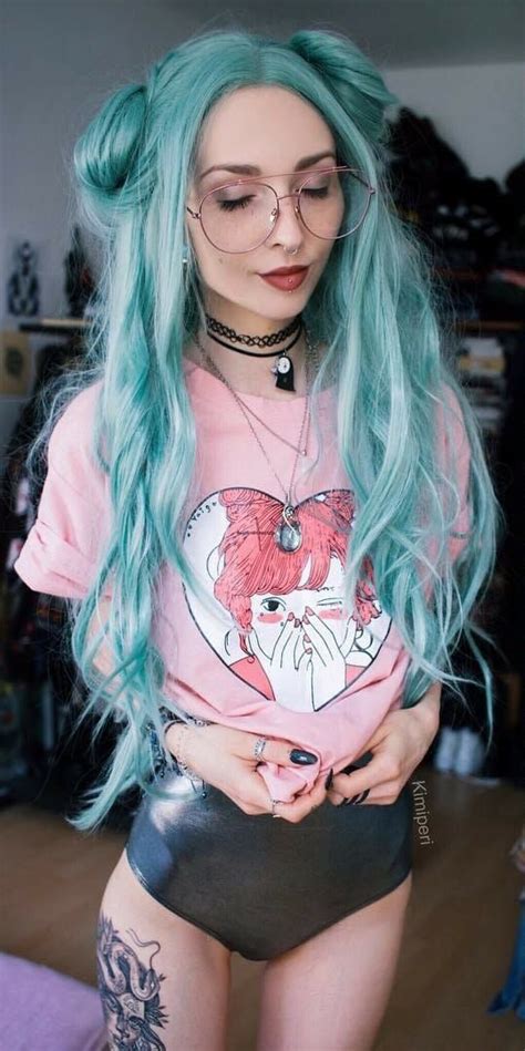 30 Pastel Goth Looks For This Summer Goth Outfits Pastel Goth