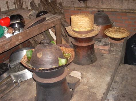 Nah dari jaman dulu sampai jaman sekarang, standar kecantikan itu juga terus berkembang seperti dunia fashion yang selalu up to date. Terkini 34+ Alat Dapur Jaman Dulu