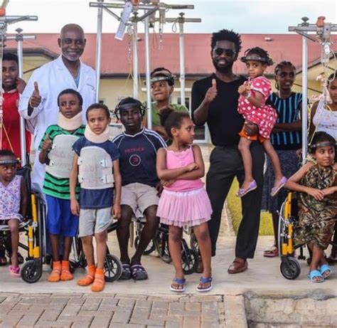 Bisa Kdei Visits Kids With Scoliosis At Focos Hospital Ghanathings