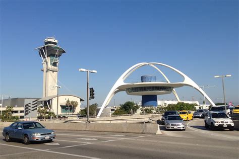 A Guide To The Five Los Angeles Area Airports