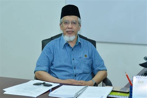 Sesuai dilayari dengan menggunakan internet explorer versi 8 atau mozilla firefox versi 3 di atas (dengan resolusi 1024x768). Portal Rasmi Institut Latihan Islam Malaysia - Prof ...