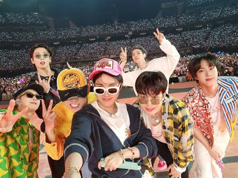Samsung Drops Anticipated Bts Selfie From Permission To Dance On Stage