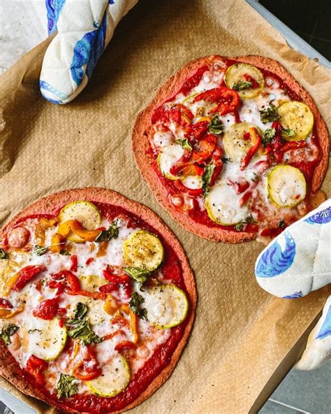 Vegan Pizza Margherita Ieke Booij