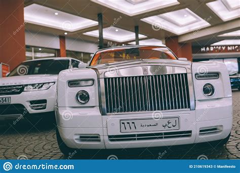 Top Hơn 54 Về Rolls Royce Burj Al Arab Mới Nhất Du Học Akina