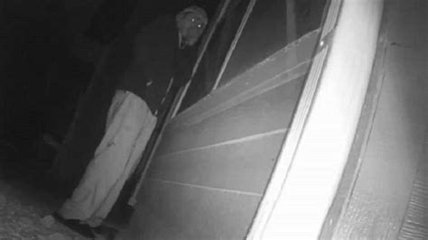 Video Womans Hidden Camera Catches Alleged Peeping Tom
