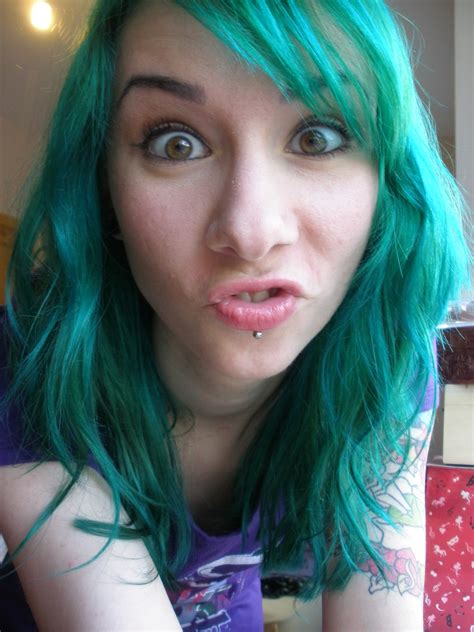 I absolutely adore this turquoise colour, it is a lovely blue colour with green undertones which manage to make an impact without being too bright. Dealing With My Green Hair Nightmare to Turquoise Hair