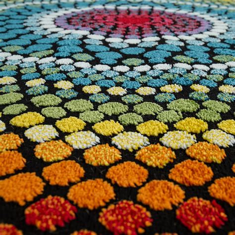 Wenn etwas im retrolook designt wurde, weist es (ggf.) was für den einen ein vintage teppich oder retro teppich ist, ist für den anderen vielleicht eine textilie à la shabby chic. Retro-Teppich 3-D Effekt Kurzflor | TeppichCenter24