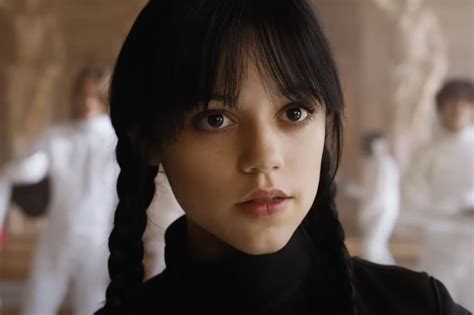 Mercredi Netflix Qui Est Jenna Ortega La Nouvelle Interprète De Mercredi Addams