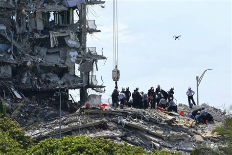 美 플로리다 아파트 붕괴 사고 수색 나흘째 사망자 9명 네이트 뉴스