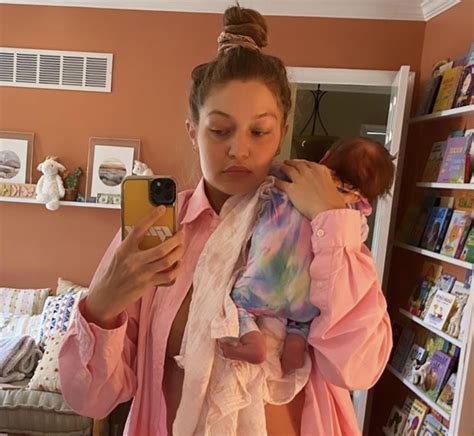 Pics Gigi Hadid Shares Sweet New Snaps With Her Baby Daughter Khai