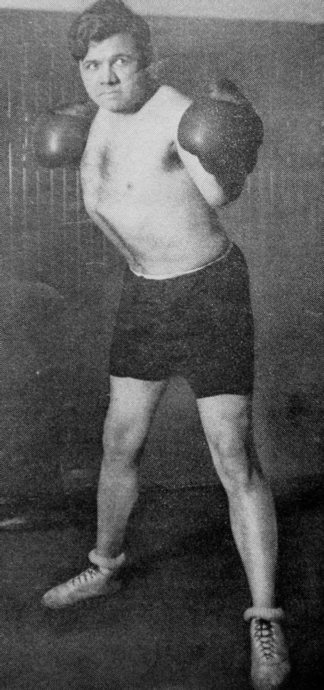 Babe Ruth The Boxer Babe Ruth Vintage Sports Athlete