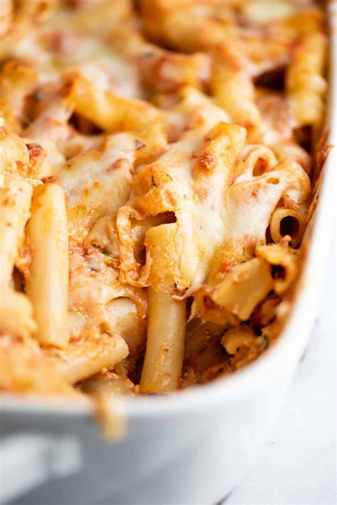 Super Easy Three Cheese Baked Ziti Is A Meatless Dinner Recipe That