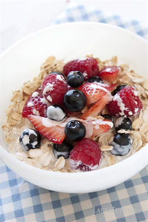 No Cook Oatmeal With Berries Laura Fuentes