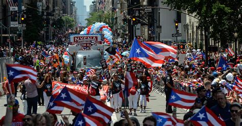 Puerto Ricans Parade In New York Back Statehood
