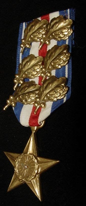 General Douglas Macarthur Medals Uniform Orders Displays Us