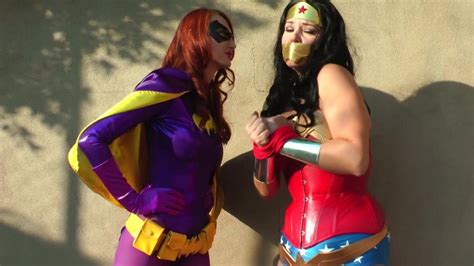 Wonder Woman Vs Poison Ivy 2015 Adult Dvd Empire