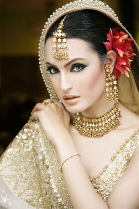 Nadia Hussain In Stylish Bridal Dress