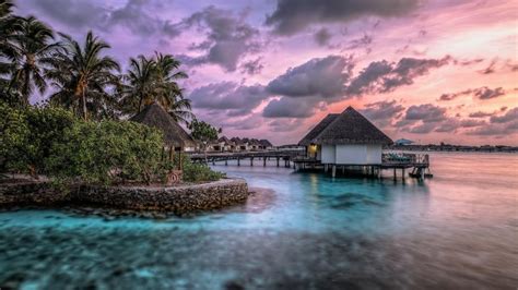 overwater bungalow in maldives backiee