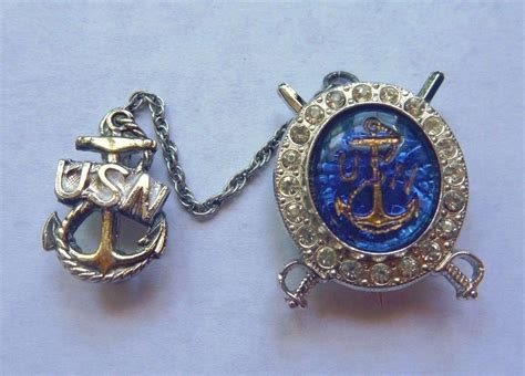 Usn Sterling Silver Wwii Us Navy Sweetheart Pin Rhinestone Blue Glass