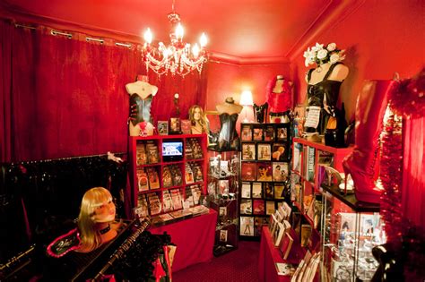 Sex Shop à Nantes Pour Enterrement De Vie De Jeune Fille La Boutique